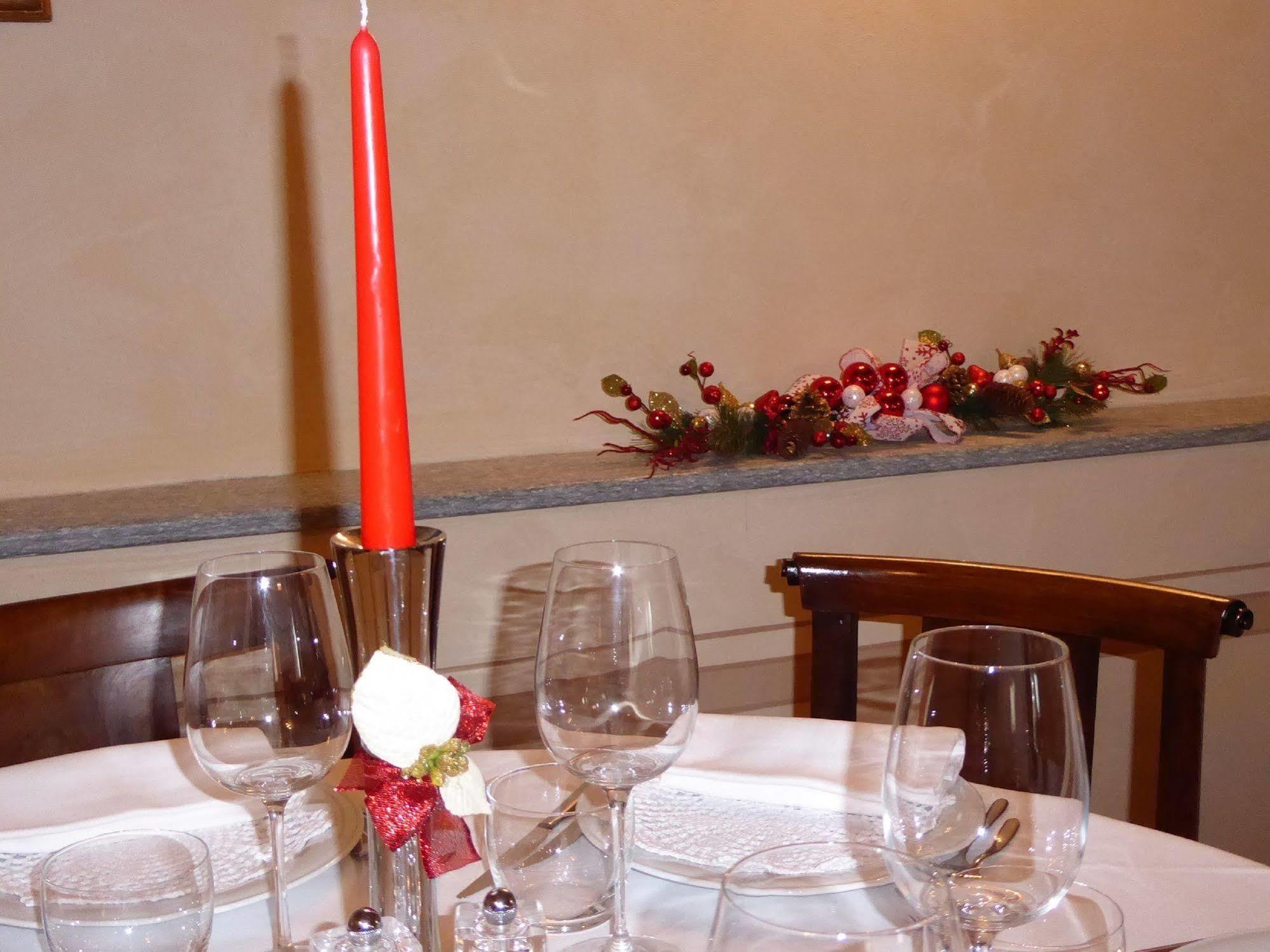 Antica Locanda San Pietro Govone Exterior photo