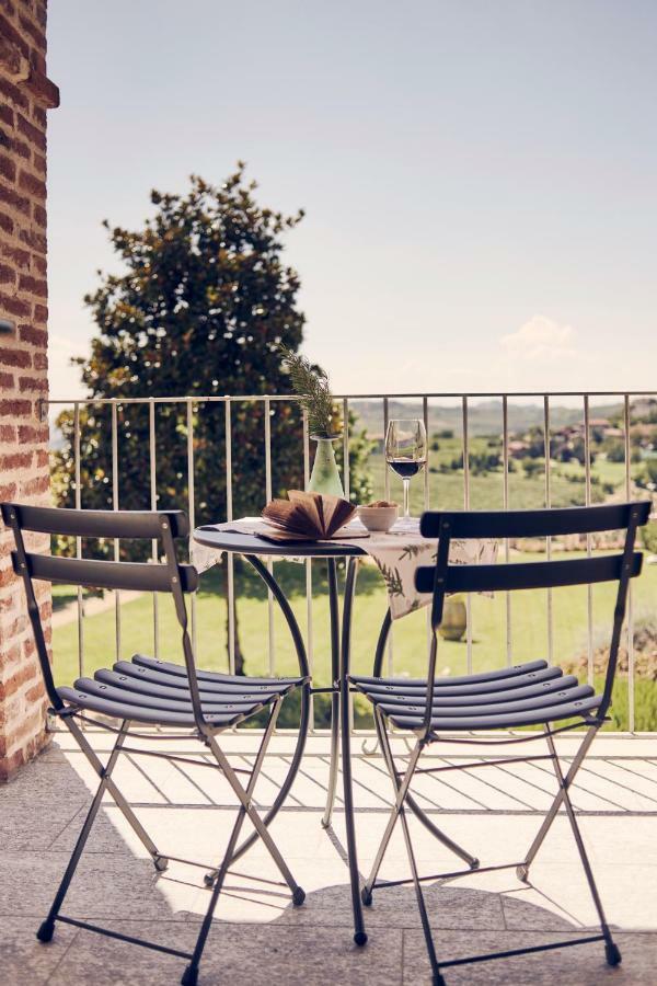 Antica Locanda San Pietro Govone Exterior photo